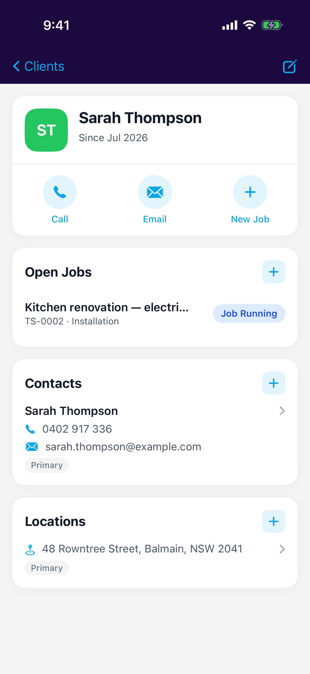 Sites and contacts on a client record in the mobile app